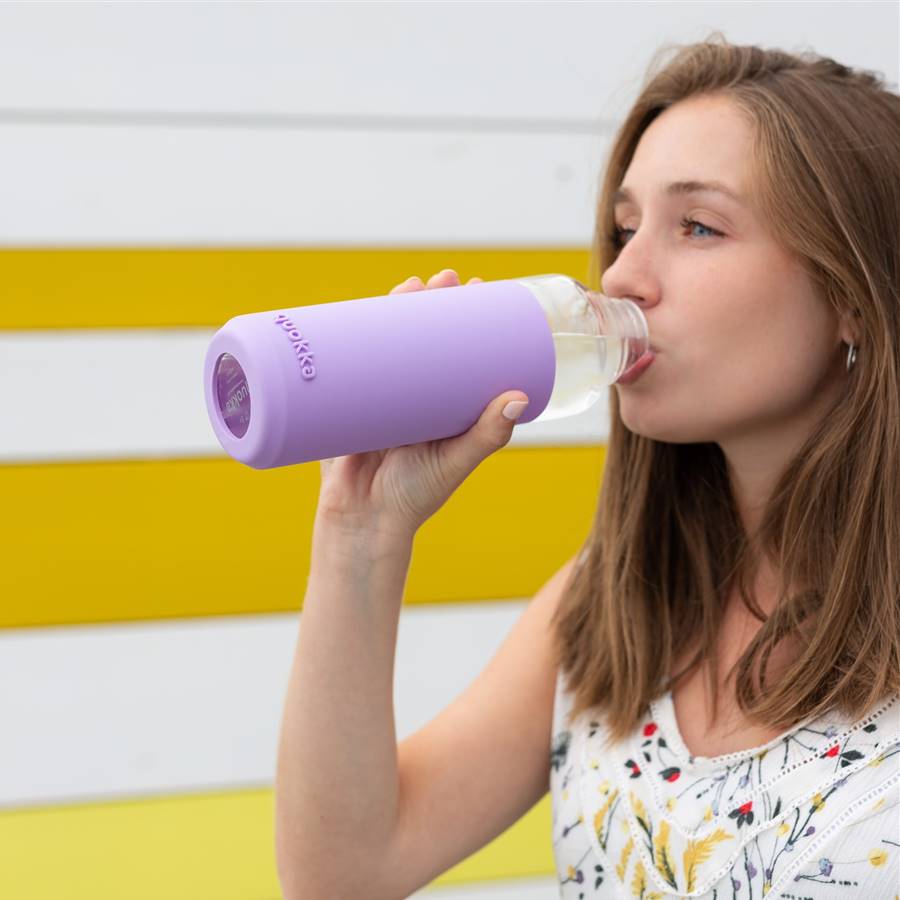 6 errores que puedes cometer cuando bebes agua