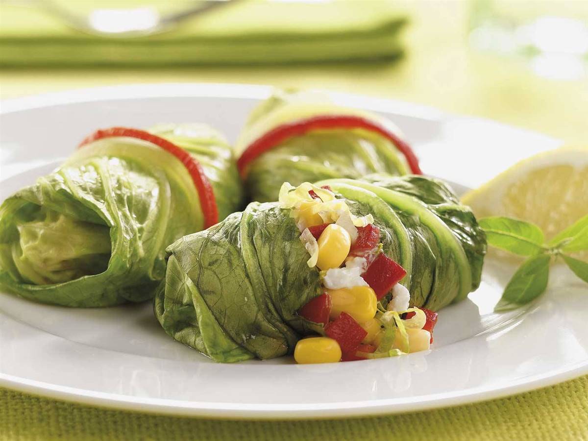 Cena ligera saludable: rollitos de lechuga romana