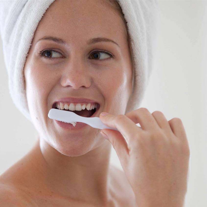 2 CEPILLO-DE-DIENTES