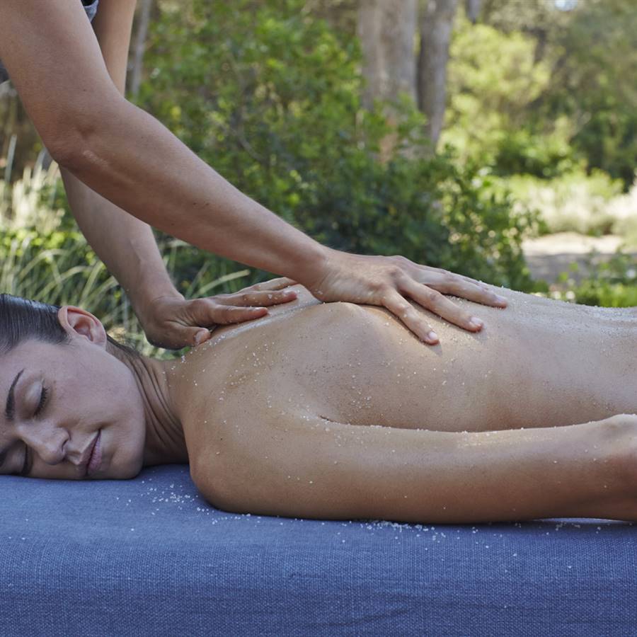 Cómo hacer tu propio aceite para un masaje relajante