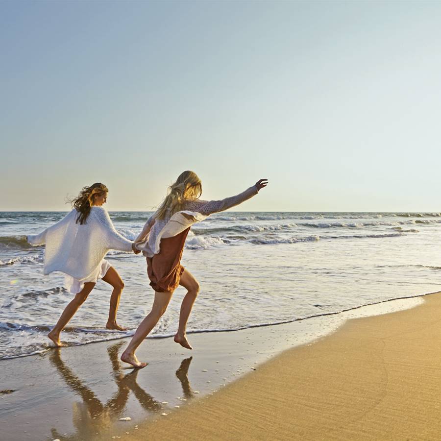 ¡Quítate los zapatos! Earthing: la salud de andar descalzos