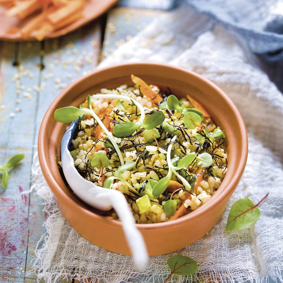 Ensalada de arroz integral al estilo japonés
