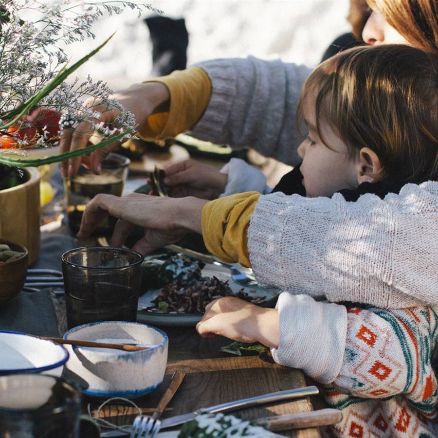 enseñar comer niños