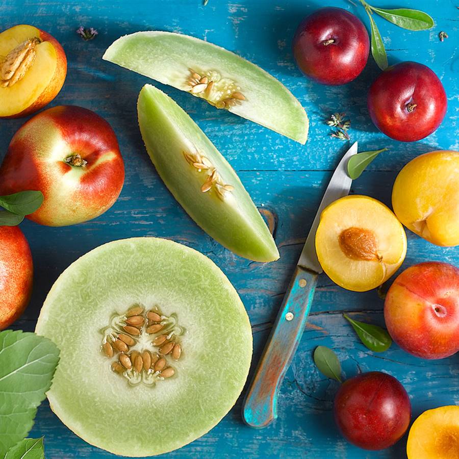 frutas jugosas julio verano hidratacion