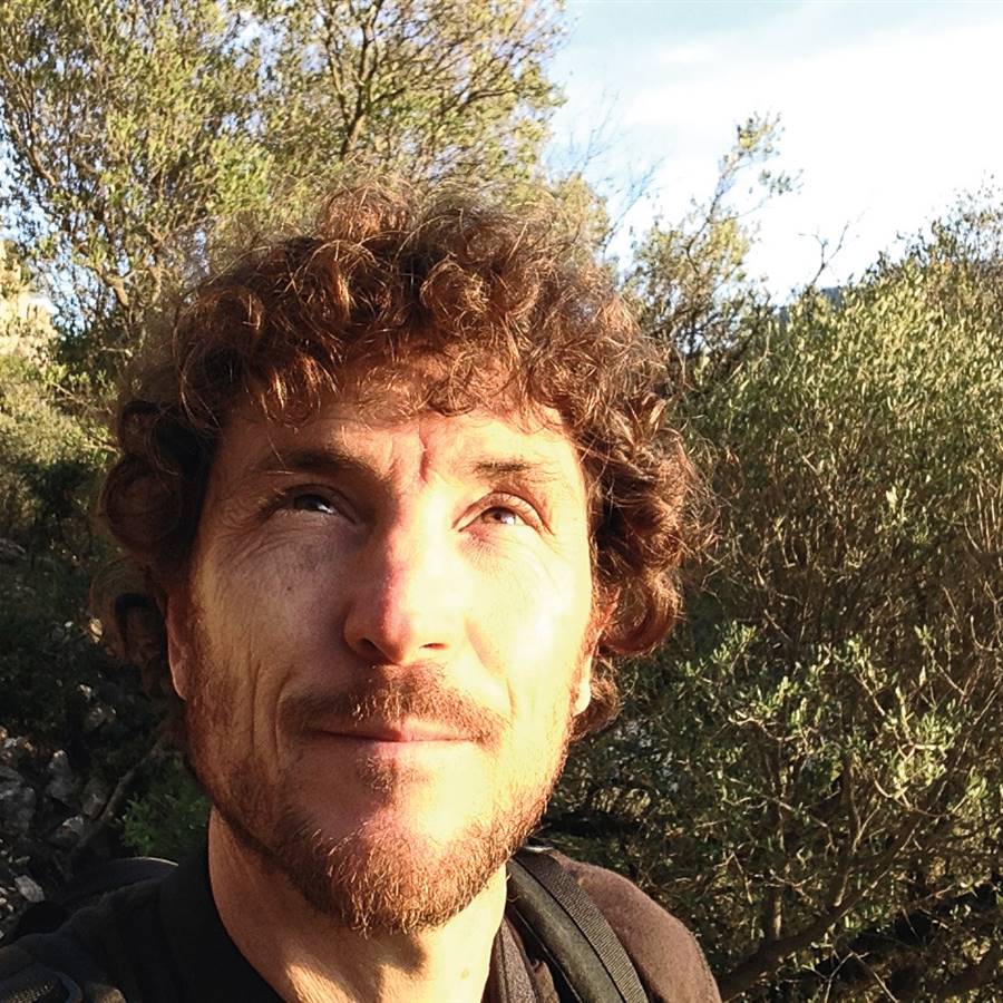 Lucho Iglesias: "Podemos crear paraísos en la tierra"