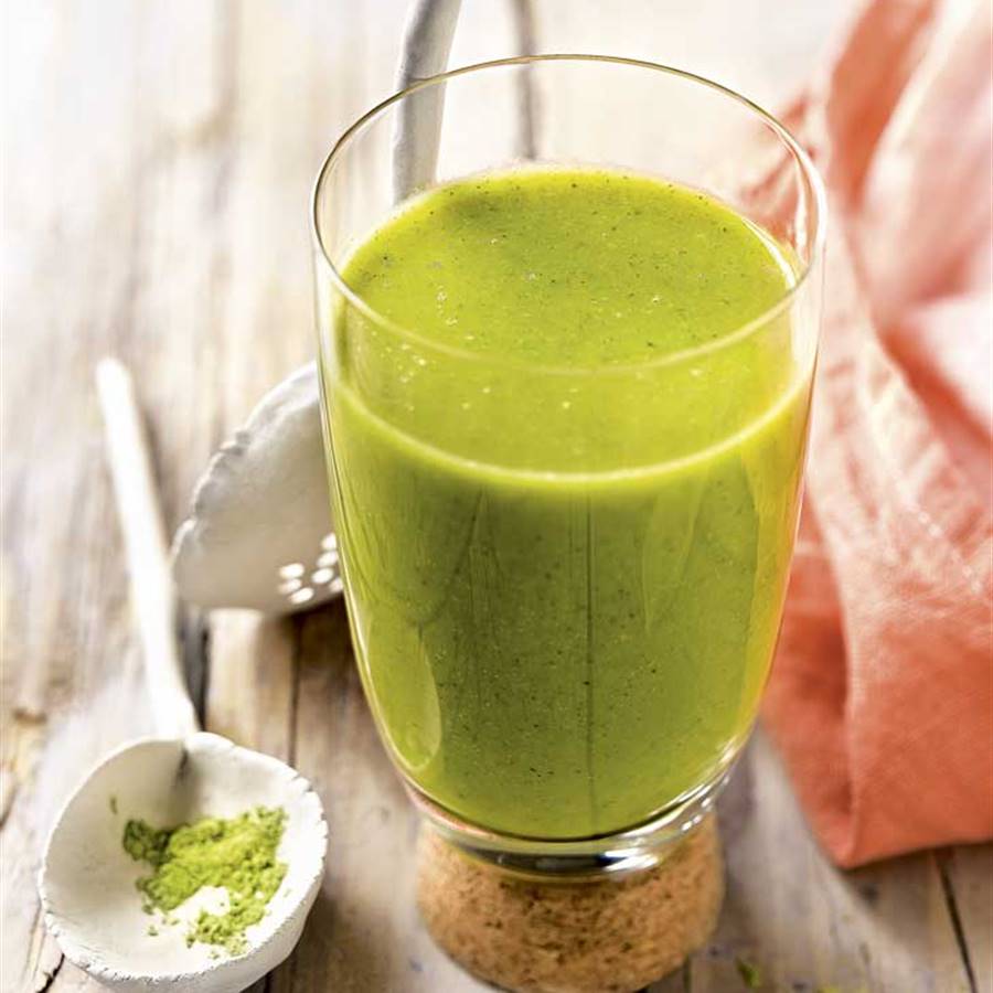 Smoothie de frutas con moringa