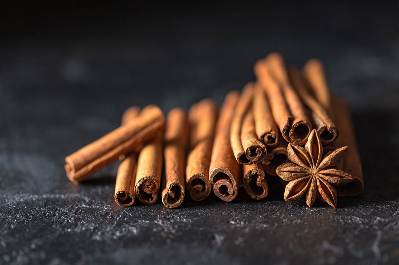 cinnamon-1971496 1280