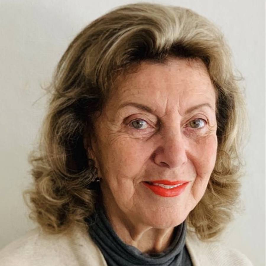 Silvia C. Dubovoy