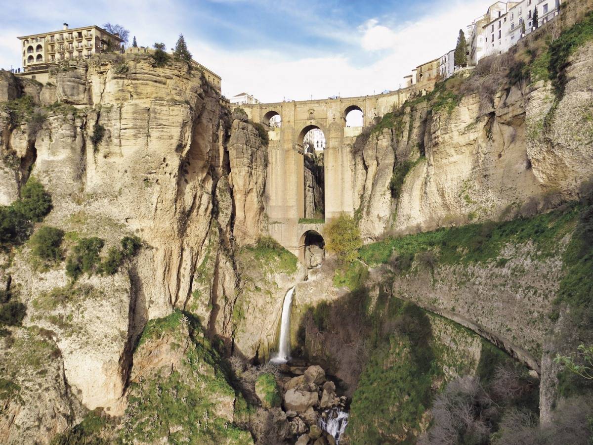 1.Ronda