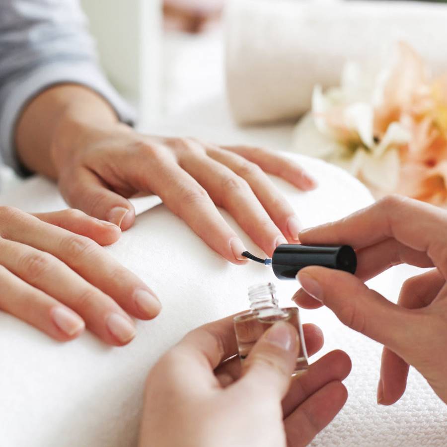 Cómo hacer tus propios productos para cuidarte las uñas