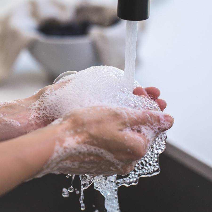 26 medidas para prevenir el coronavirus dentro y fuera de casa
