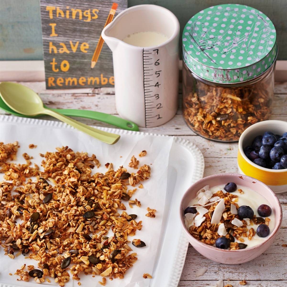 Granola Casera Saludable (Muesli) de Avena, Trigo Sarraceno y Quinua