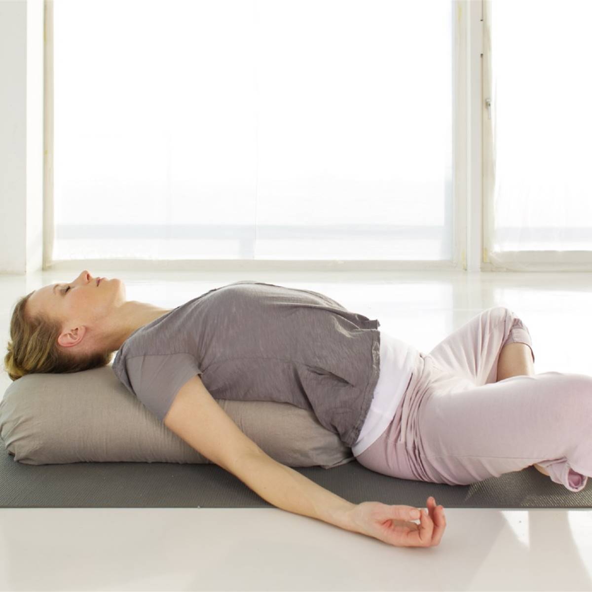 ejercicios de yoga para y tus caderas