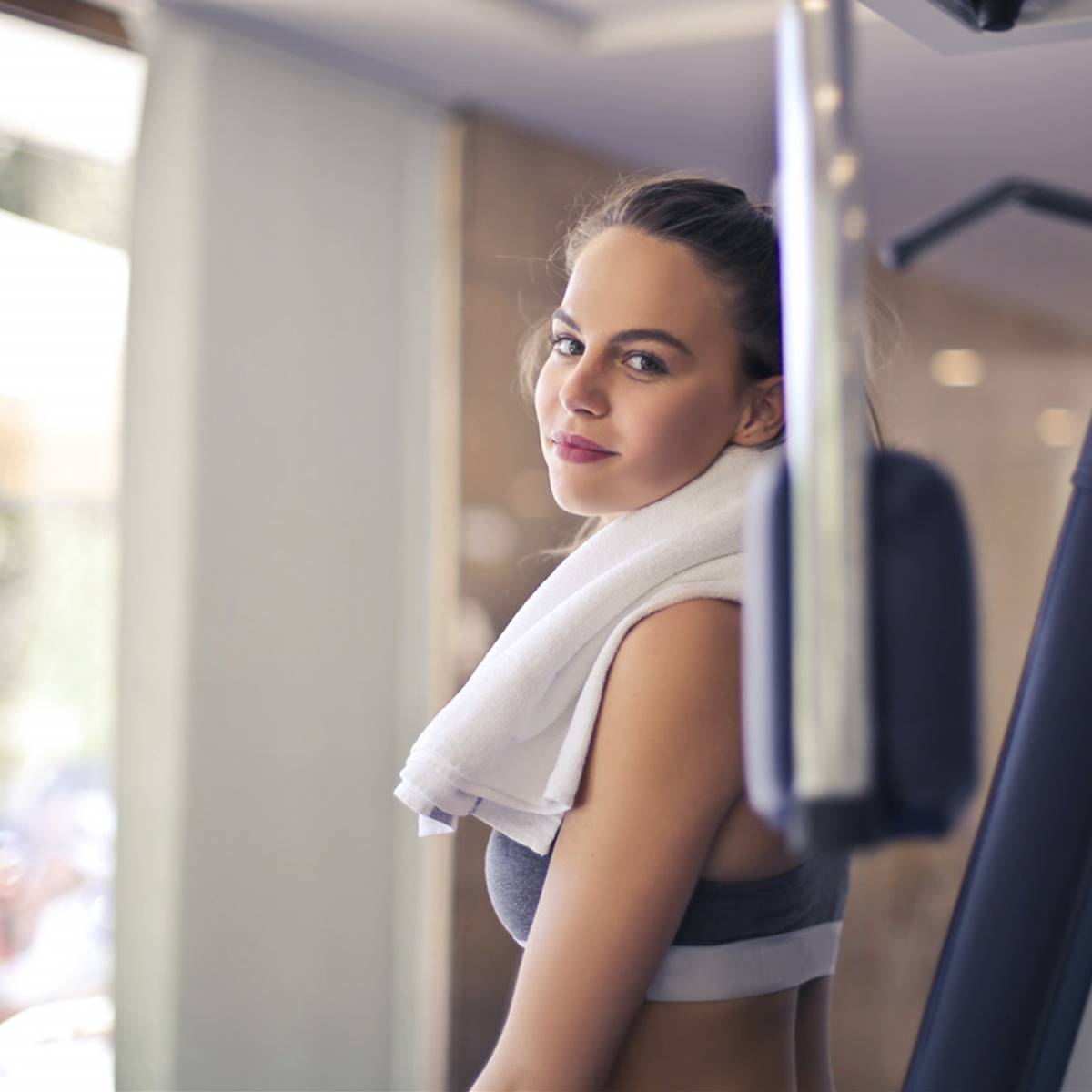 mujer gimnasio