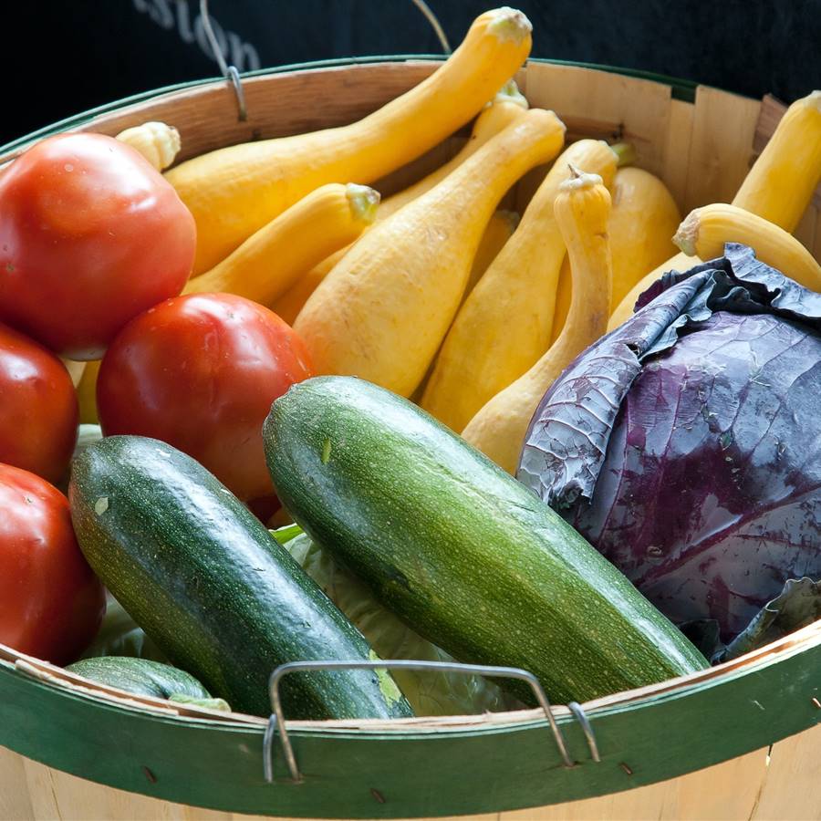 Cesta de verduras