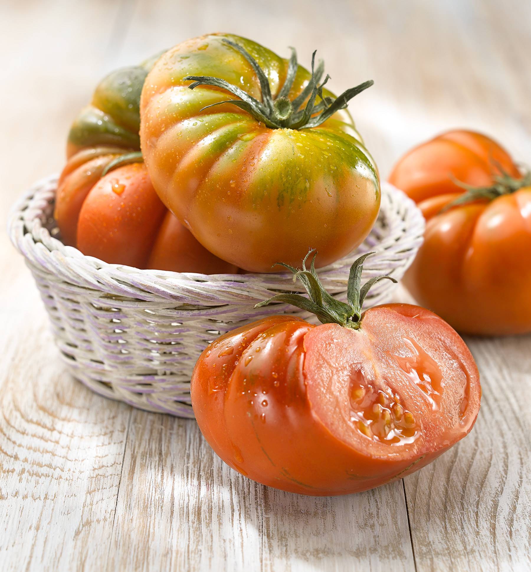 Tomate raf. El exquisito y aromático dulzor de los tomates raf