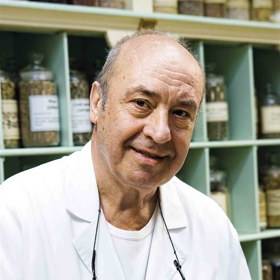 "Curarse con plantas es lo deseable y está avalado"