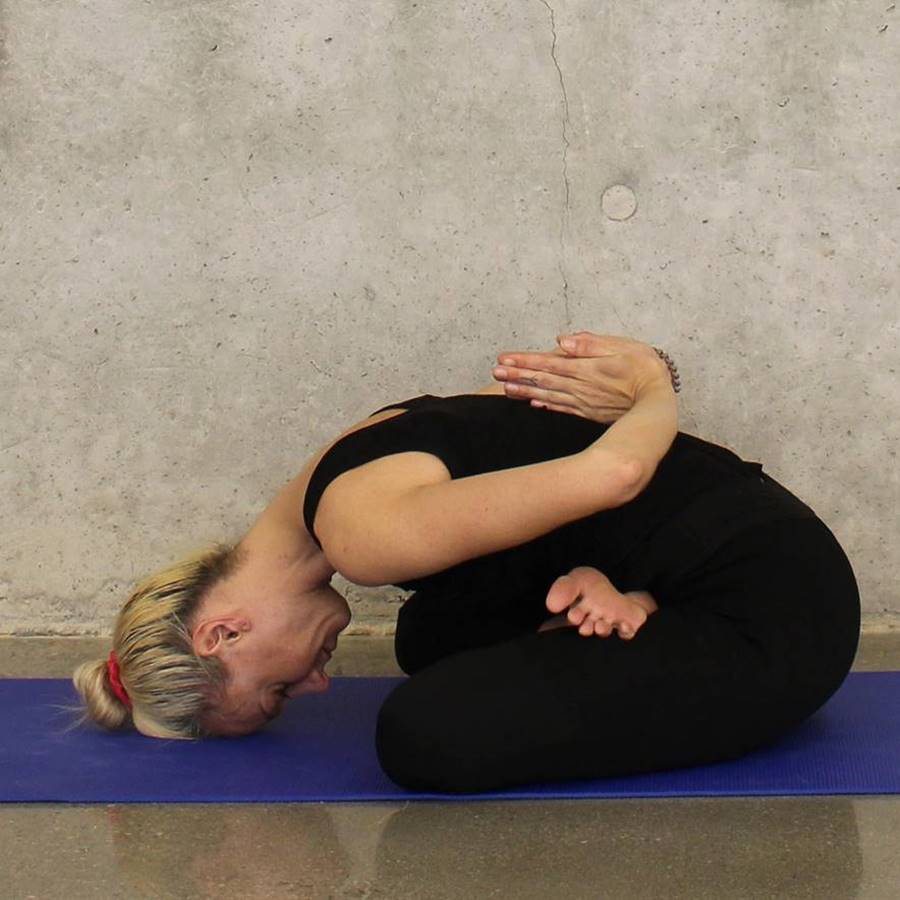El yoga reduce la frecuencia e intensidad de la migraña
