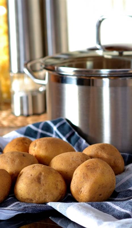 Aprovechar agua cocer patatas