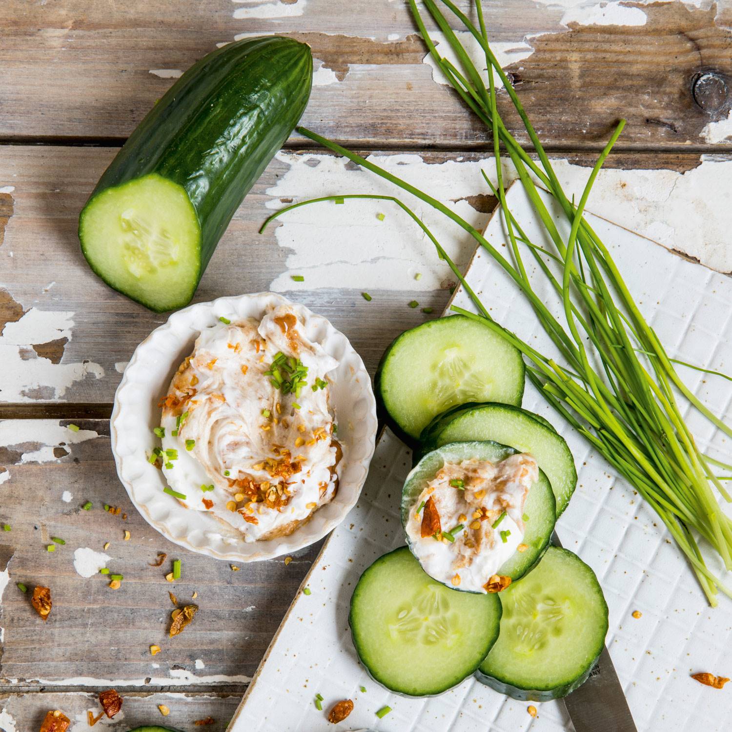 snack-keto-pepino-crema-anacardos. Pepino con crema de anacardos