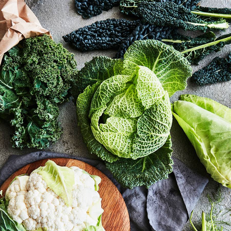 ¿Ensalada con coles crudas? 5 recetas sorprendentes y deliciosas
