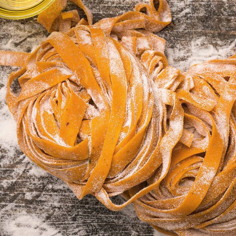 Cómo hacer tu propia pasta fresca o seca de lentejas rojas