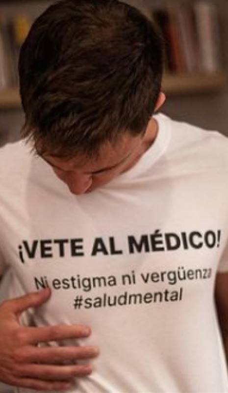 Camiseta "Vete al médico" de Iñigo Errejón