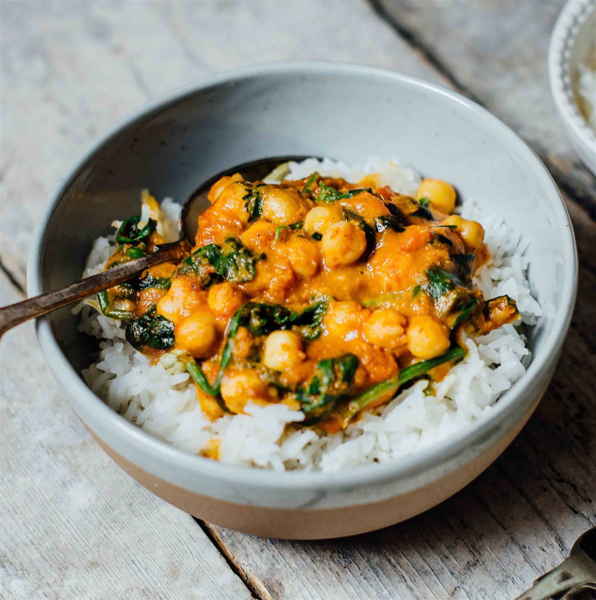 Garbanzos con espinacas al curry (Chana saag)