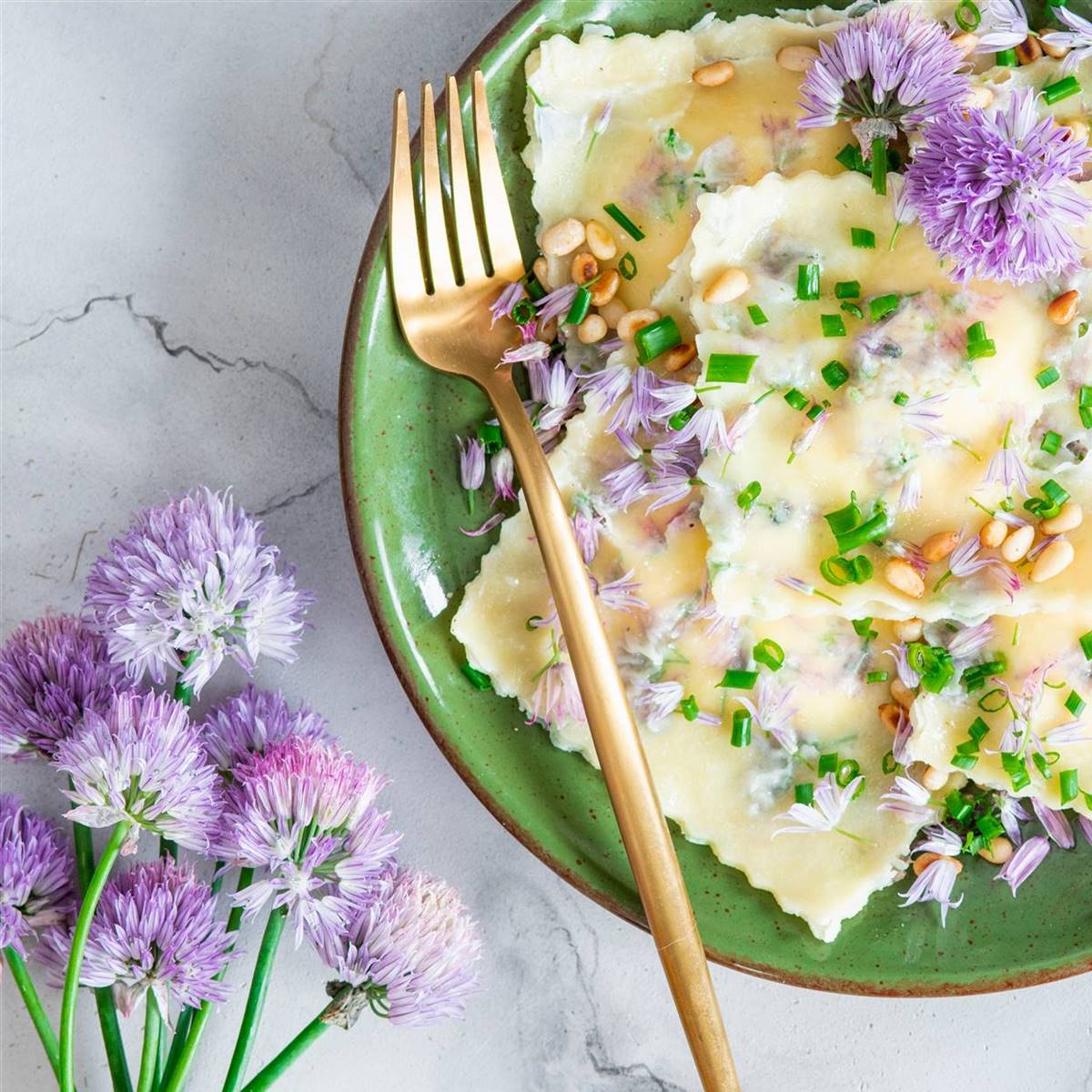 15 flores comestibles y cómo incluirlas en las recetas