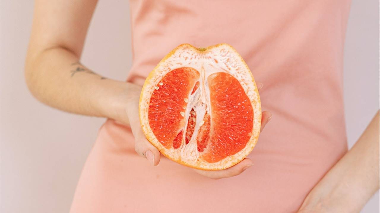 5 alimentos que destruyen la grasa abdominal (y una infusión para mantenerte) 
