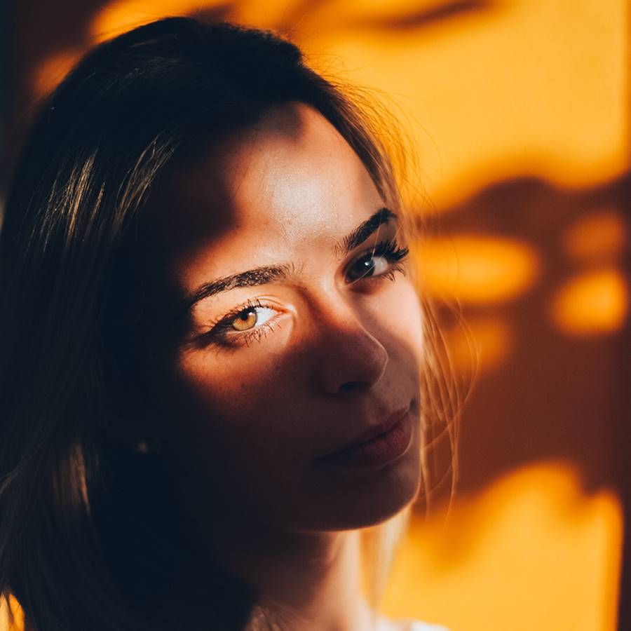 ¿La cafeína puede dañar los ojos?
