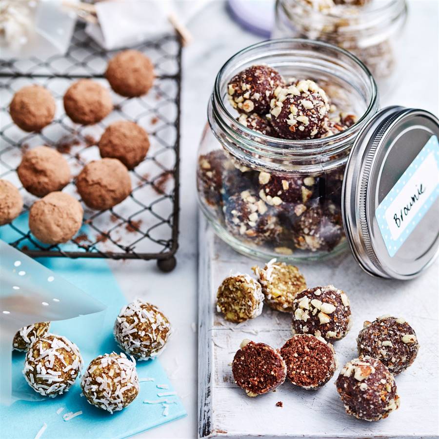 Receta facil para niños: bolitas energéticas de cacahuete y chips de chocolate