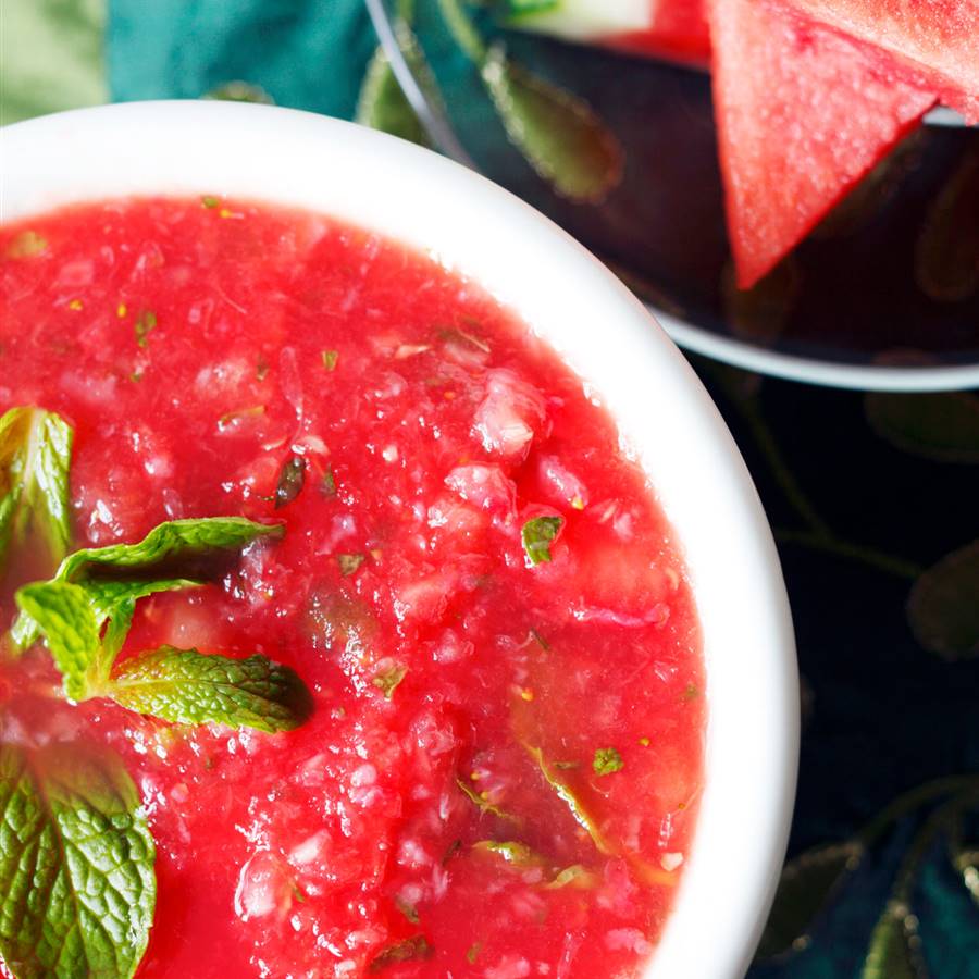 3 sopas frías con frutas para un menú semanal ligero y refrescante