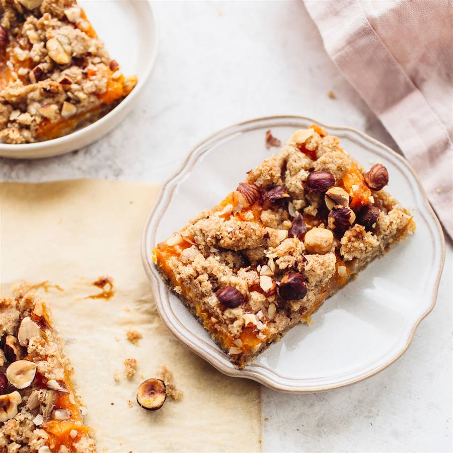 Dulce saludable con fruta: barritas con mermelada de albaricoque