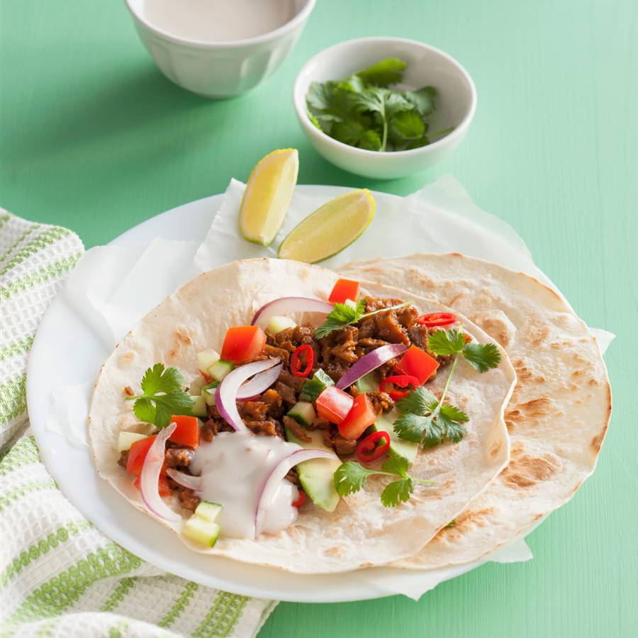 Cómo cocinar con proteína texturizada (con recetas y menú semanal)