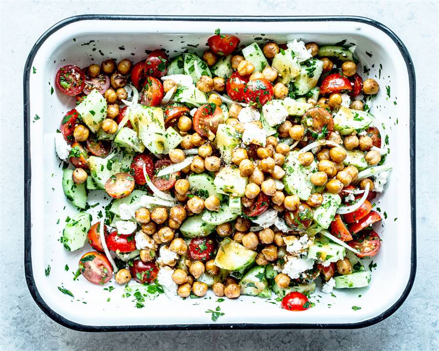 Receta para la playa: ensalada mediterránea de garbanzos con feta