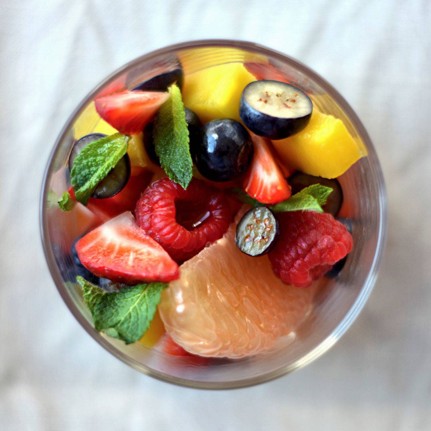 aderezar-fruta-menta