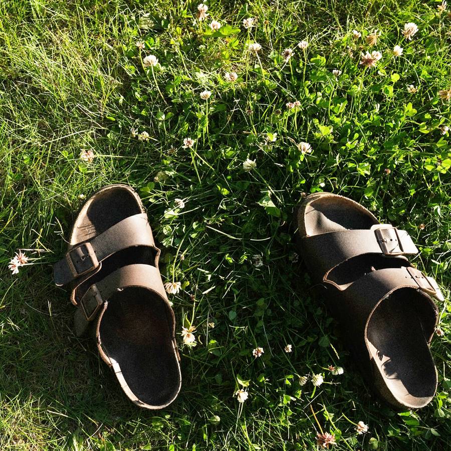 Cómo limpiar la sandalias de corcho y cuero