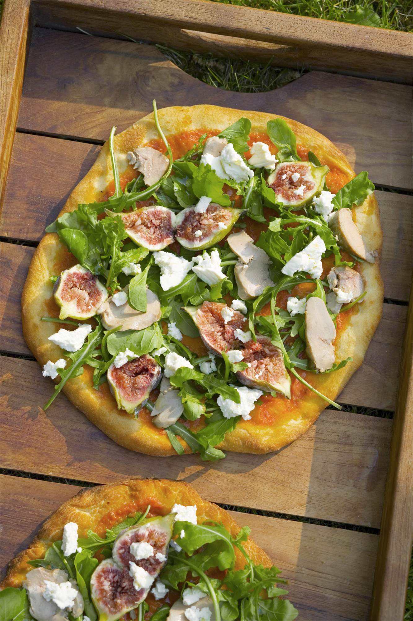 PIZZA DE HIGOS FRESCOS CON RÚCULA