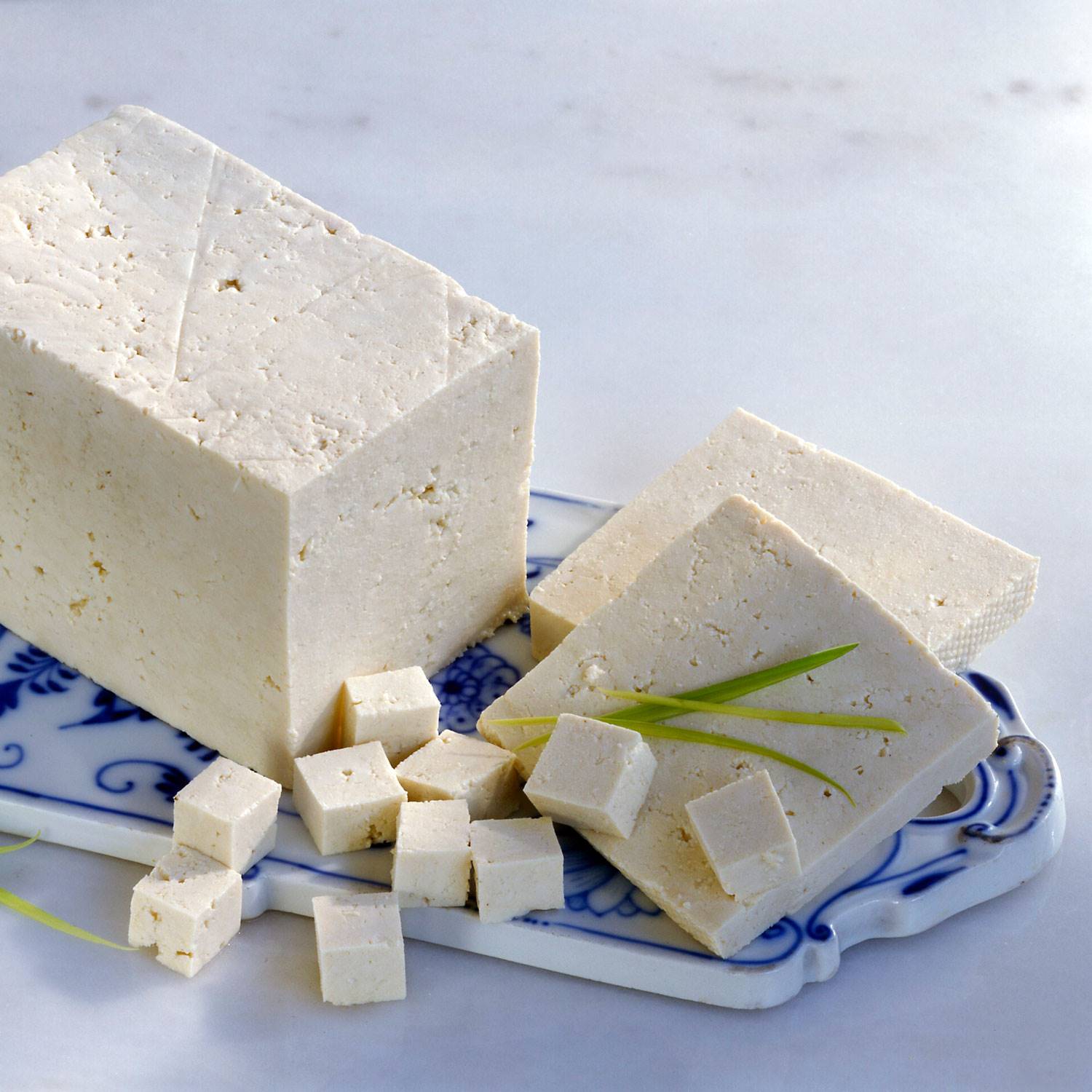 snacks-ninos-pequenos-tofu. Dados de tofu salteados