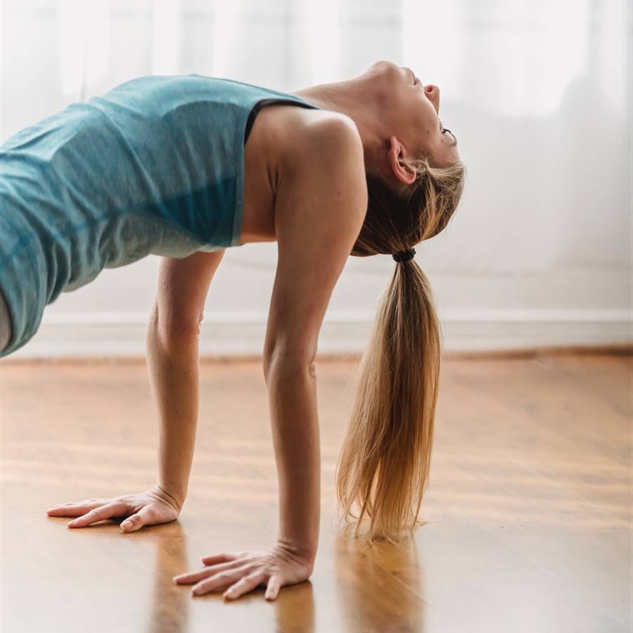 8 posturas de yoga para tonificar el abdomen y sentirte bien