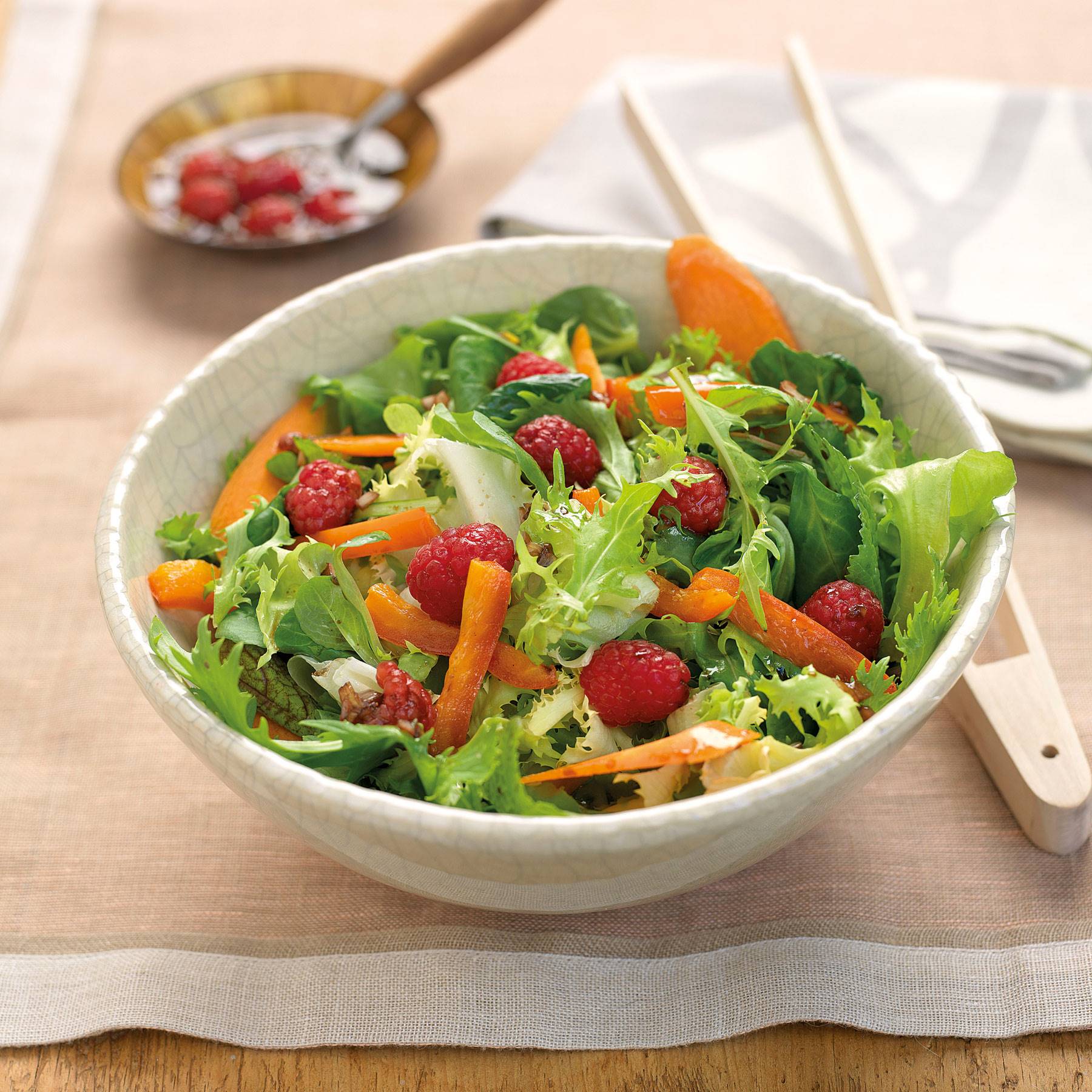 00235930. Ensalada del bosque a la miel