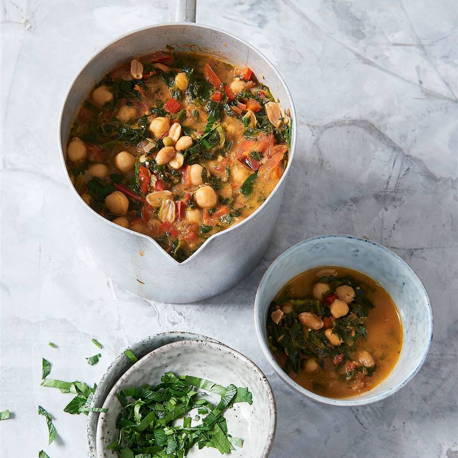 Potajes de garbanzos con verduras