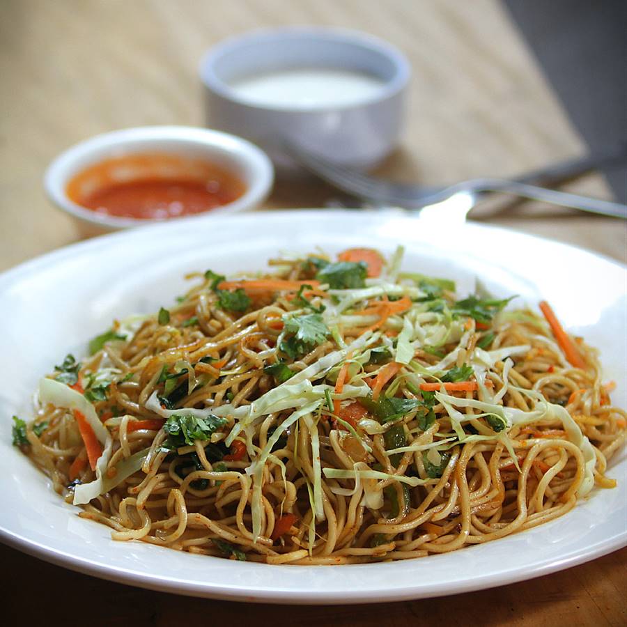 Fideos "lo mein" en versión vegetariana 