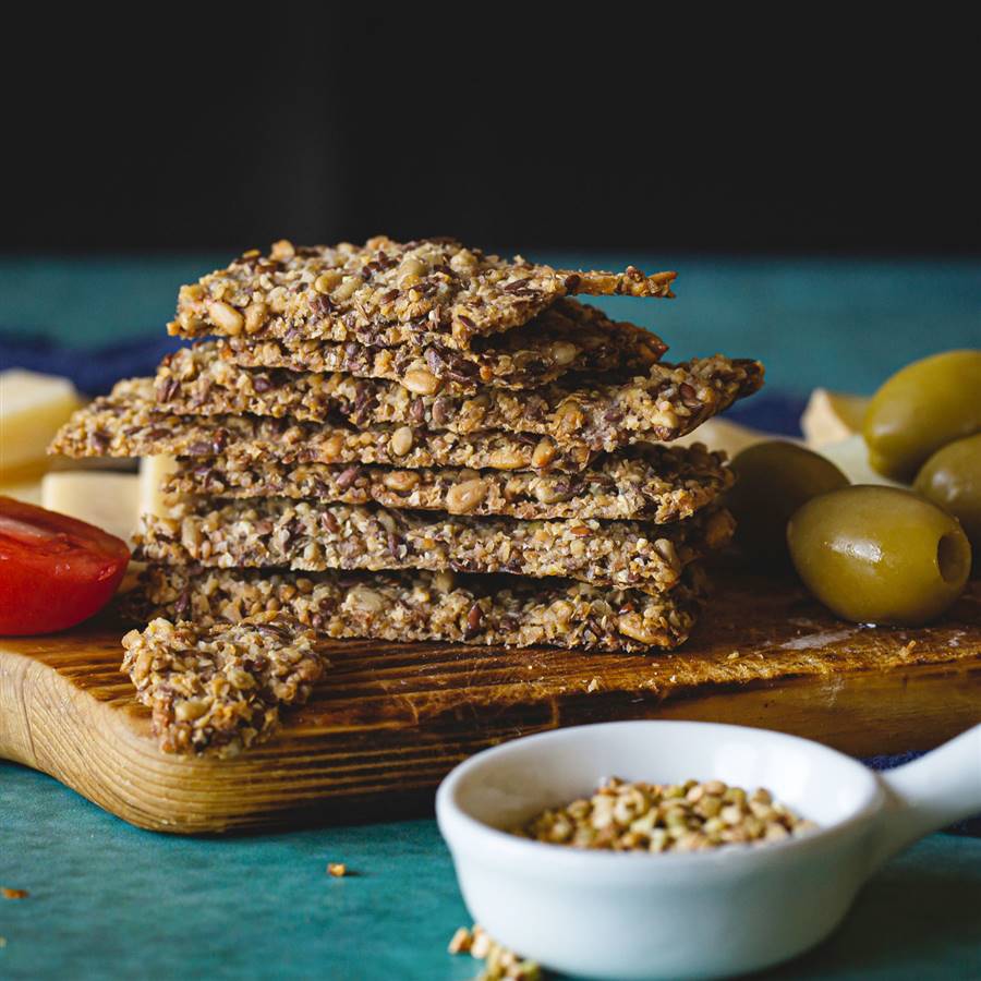 Crackers de sarraceno y semillas para dieta anticándidas