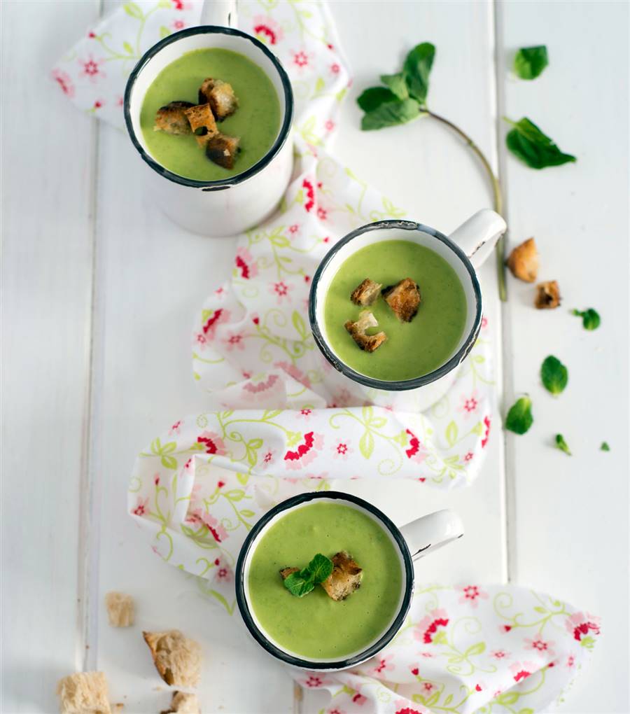 Crema de espinacas y guisantes (cenas para niños)