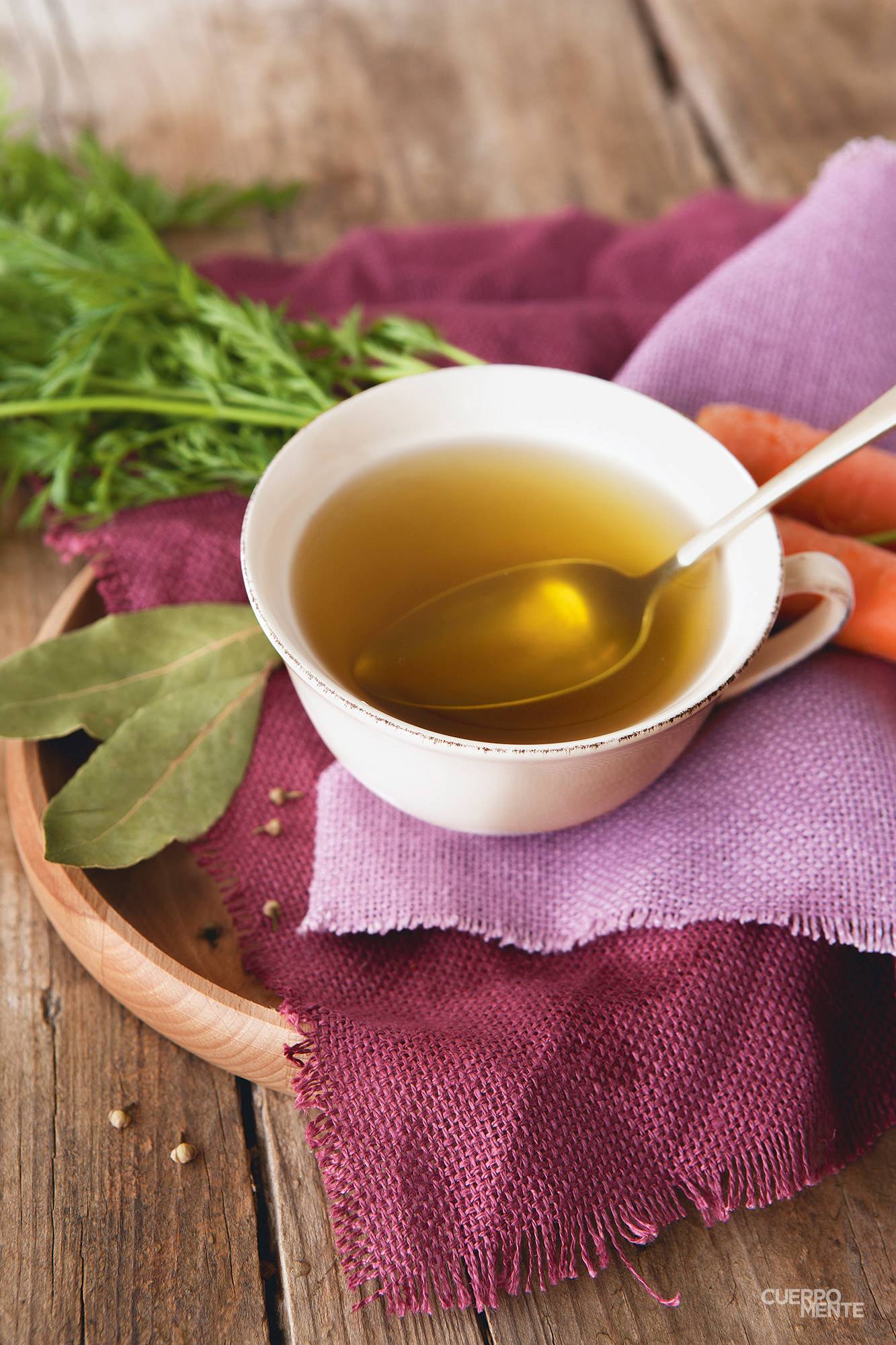 Caldo base de verduras de invierno 