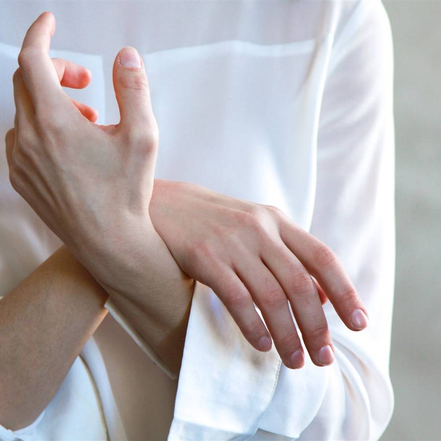 ¿Cuáles son los primeros síntomas de artritis? (Y cómo tratarlos naturalmente)