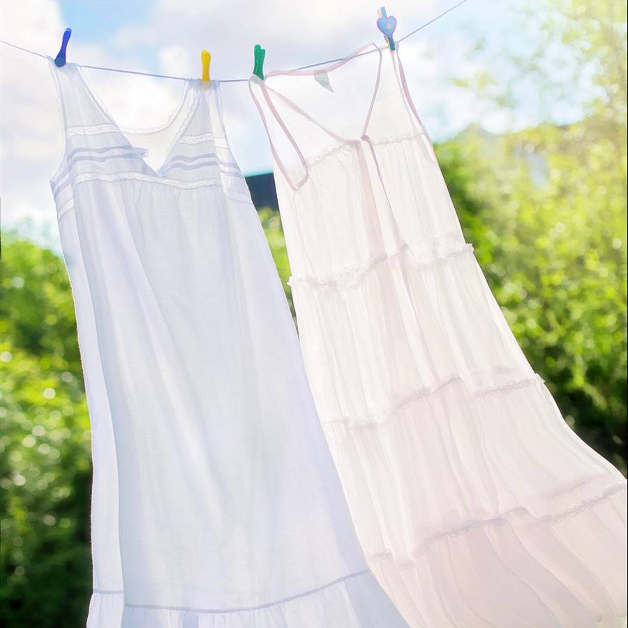 ¿Por qué la ropa limpia huele mal? 7 posibles motivos y sus soluciones