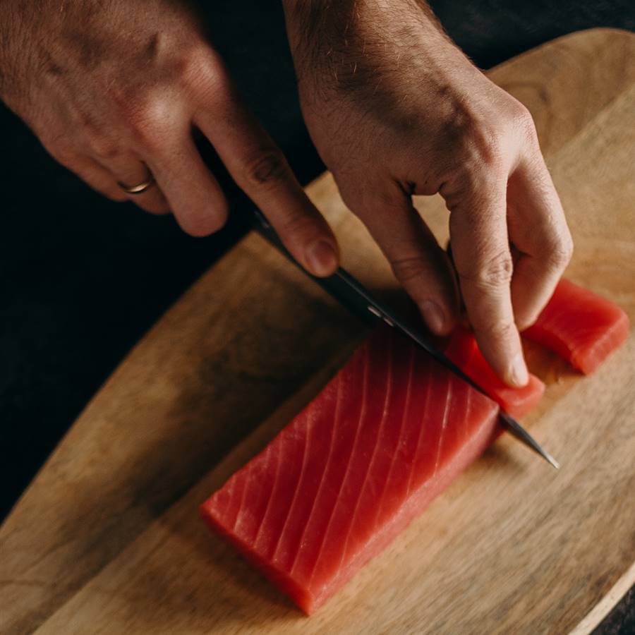 El consumo frecuente de pescado podría aumentar el riesgo de cáncer de piel